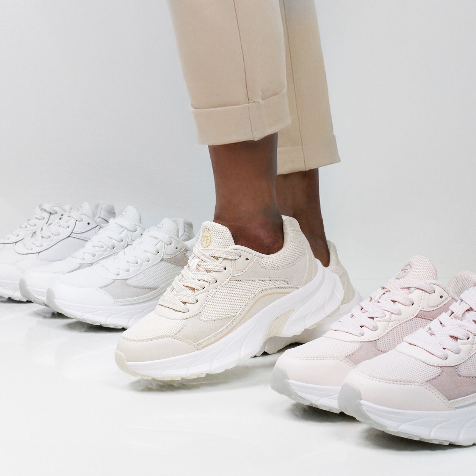 https://www.myfeet.no/pub_docs/files/sneakers-minfot-joy-fotriktiga-skor.jpg