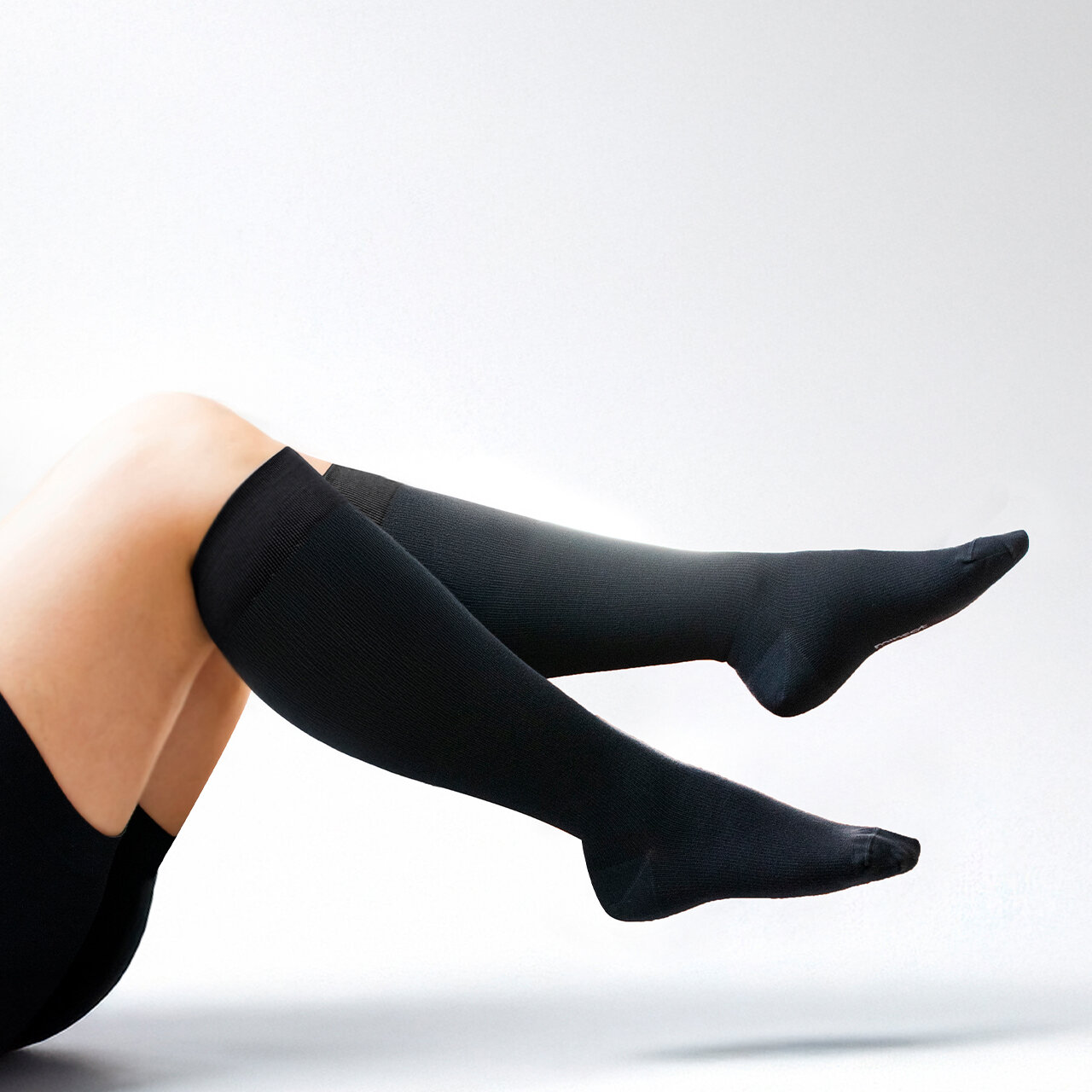 https://www.myfeet.no/pub_docs/files/stodstrumpor-bambu-svarta-3pack-kampanj.jpg