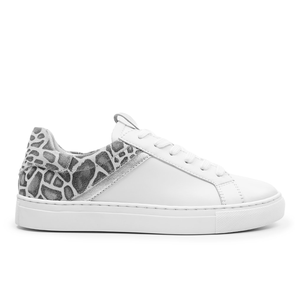 Damsneakers-djurmönster-minfot-comfort-leopard-vita.jpg