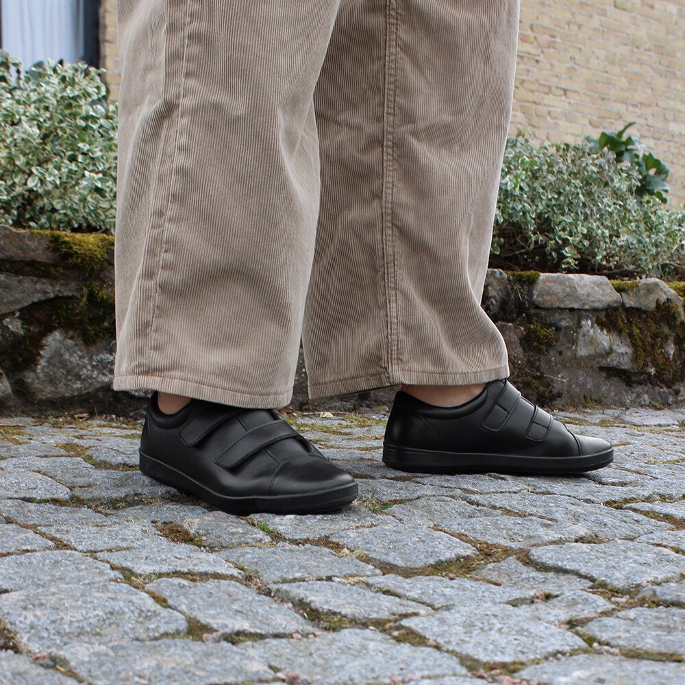 Minfot-Aveny-Skinn-Sneaker-med-kardborreband-svart-damskor-uttagbar-innersula.jpg