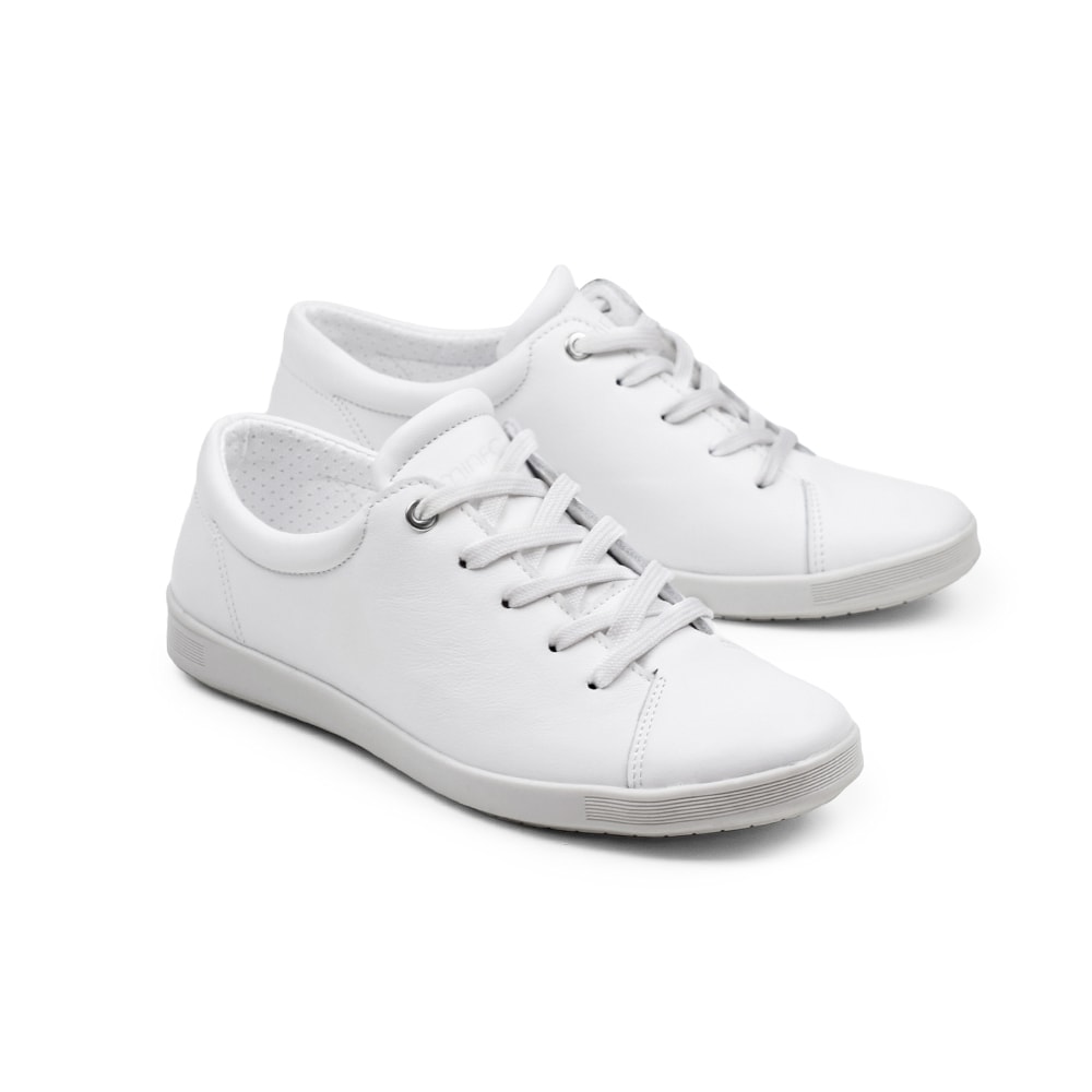 Minfot-Aveny-Vita-mjuka-sneakers-dam-i--vitt-skinn.jpg