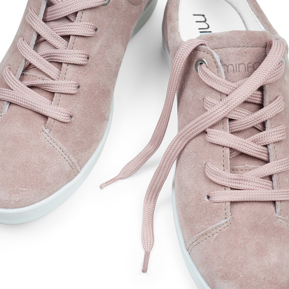 Minfot-Aveny-helrosa-mocka-fotriktiga-sneakers.jpg