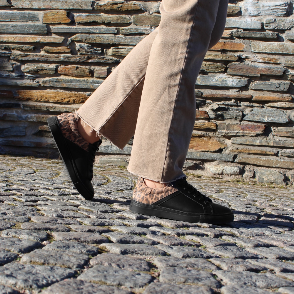 Minfot-Comfort-Sneakers-Skinn-Leopard-Svart-lädersneakers-uttagbar-innersula.jpg