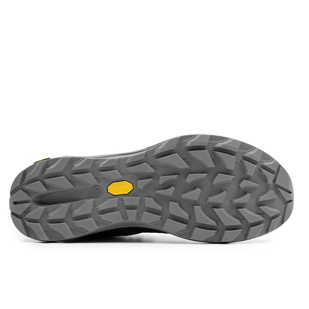 Minfot-Granit-Kängor-Mid-TEX-Nubuck-Svart-greppvänlig-yttersula-vibram-grå.jpg