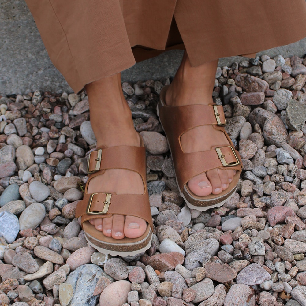 Minfot-Kayo-Sandaler-Läder-Primo-Soft-Ljusbrun-justerbar-passform-fritidssandaler.jpg