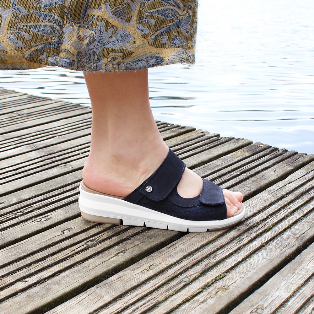 Minfot-Sandal-Komfort-Bea-Stretch-Nubuck-navy-mörkblå-kilklack.jpg