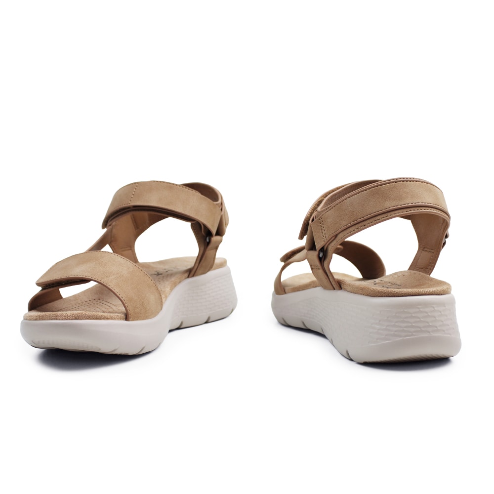Minfot-Sandaler-Cloudlite-Joy-Brun-justerbar-passform-kardborreremmar.jpg