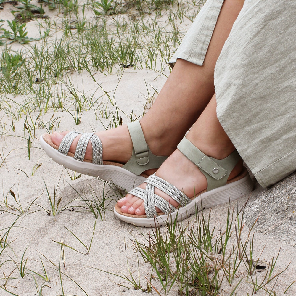 Minfot-Sandaler-Cloudlite-Nia-Grön-elastiska-band-utrymme-hallux-valgus.jpg