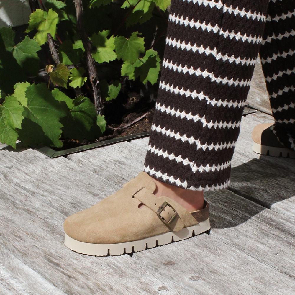 Minfot-Tofflor-Upstep-Dana-Mocka-Taupe-sommartofflor.jpg