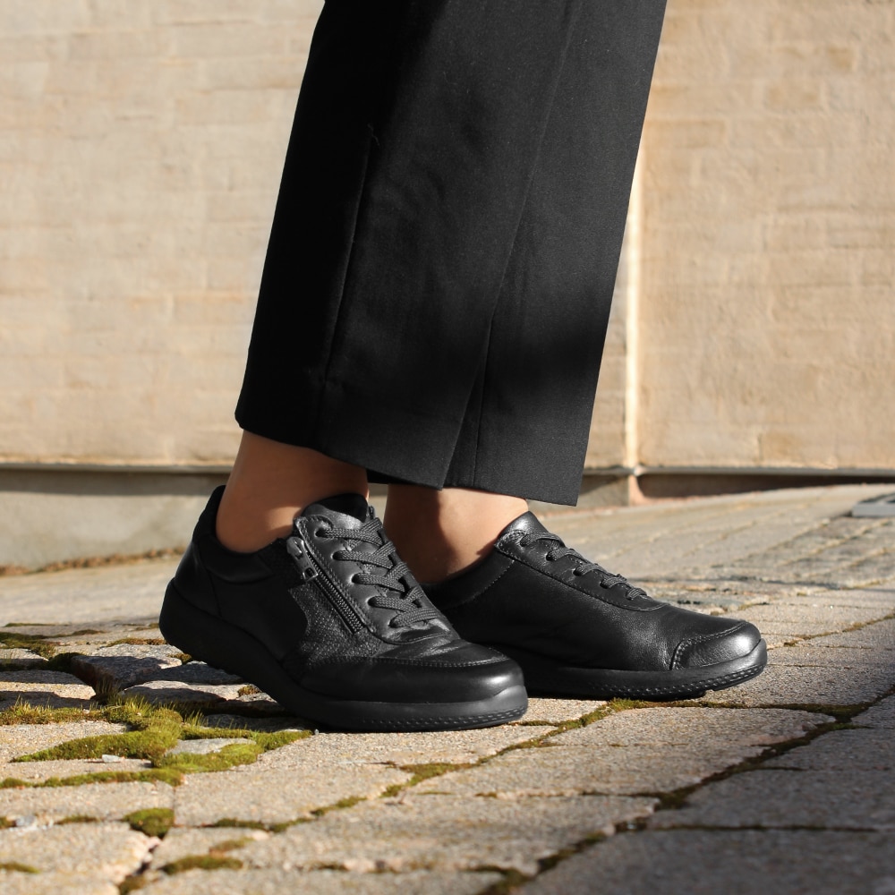 Minfot-Way-damsneaker-Bred-Stretch-Zip-Svart-dragkedja.jpg