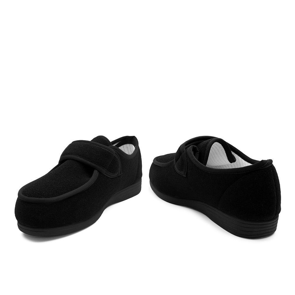 Salemedical-Ease-mjuka-specialskor-svart.jpg