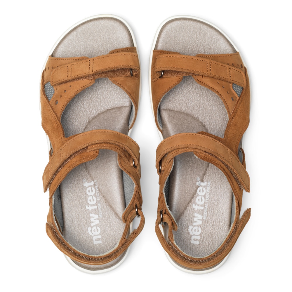 bekväma-sandaler-promenader-bred-läst-brun.jpg