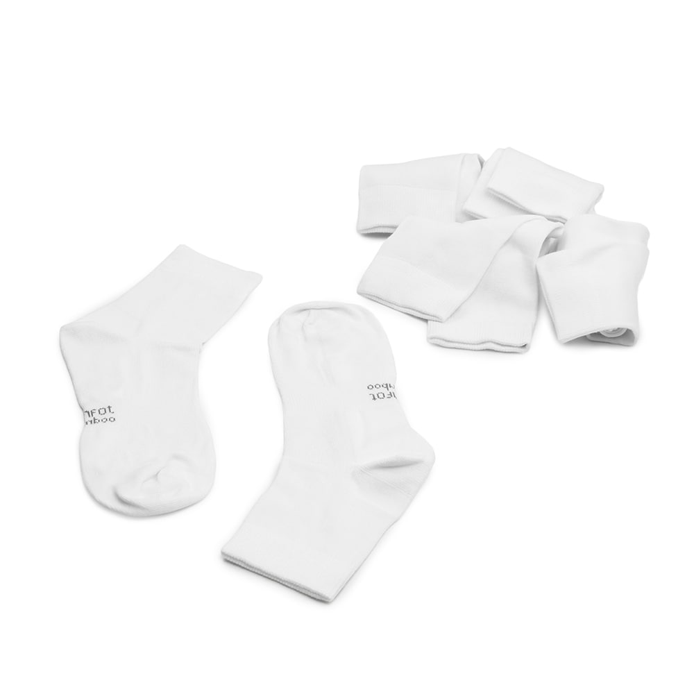 fuktabsoberande-bambustrumpor-quater-vit-5-pack.jpg