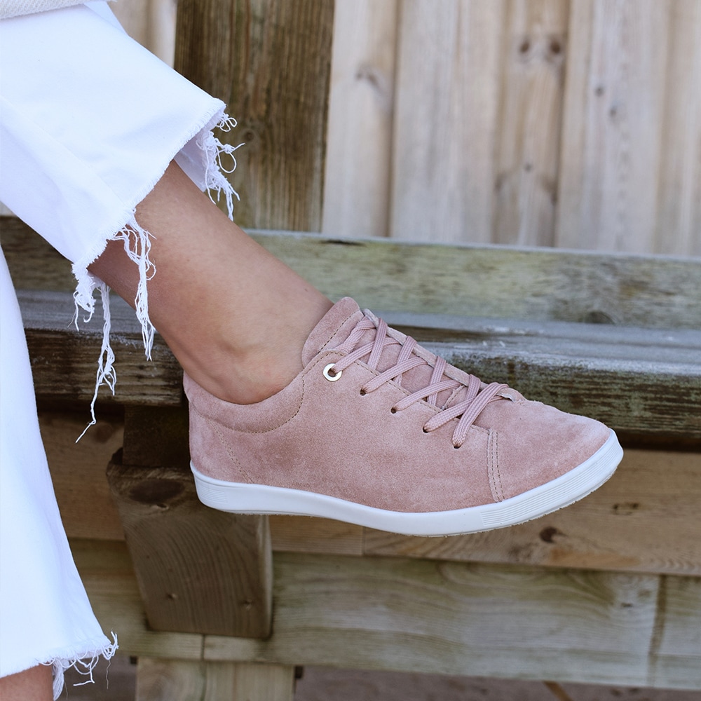 helrosa-dam-sneakers-minfot-aveny-mocka.jpg