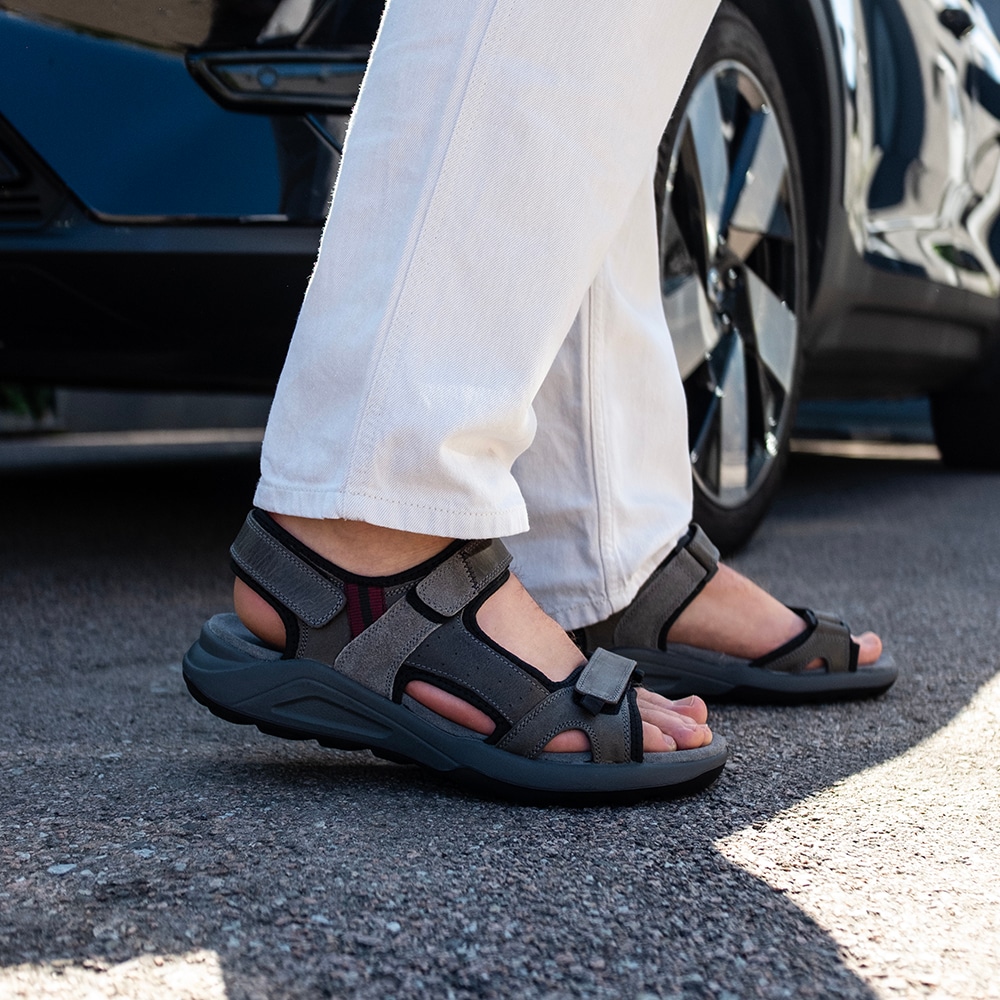 herrsandaler-walking-minfot-karlshamn-gra.jpg