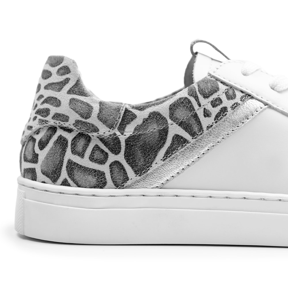 leopardmönster-sneakers-minfot-comfort-vit-dragflärp.jpg