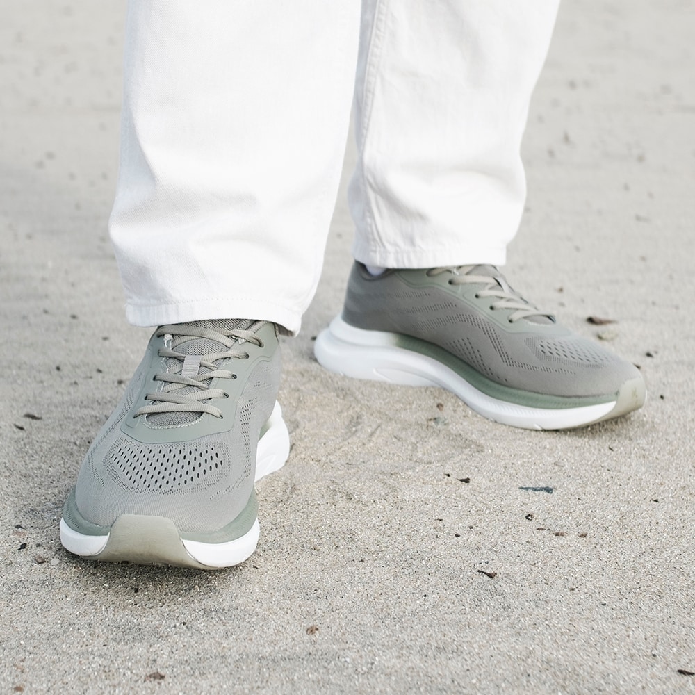 luftiga-sneakers-herr-minfot-enjoy-khakigröna.jpg