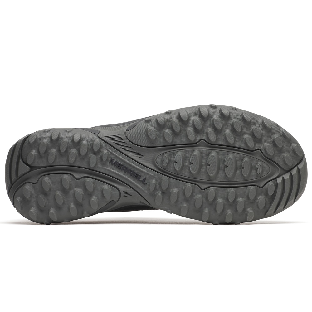 merrell-yokota-hiking-goretex-dam.jpg
