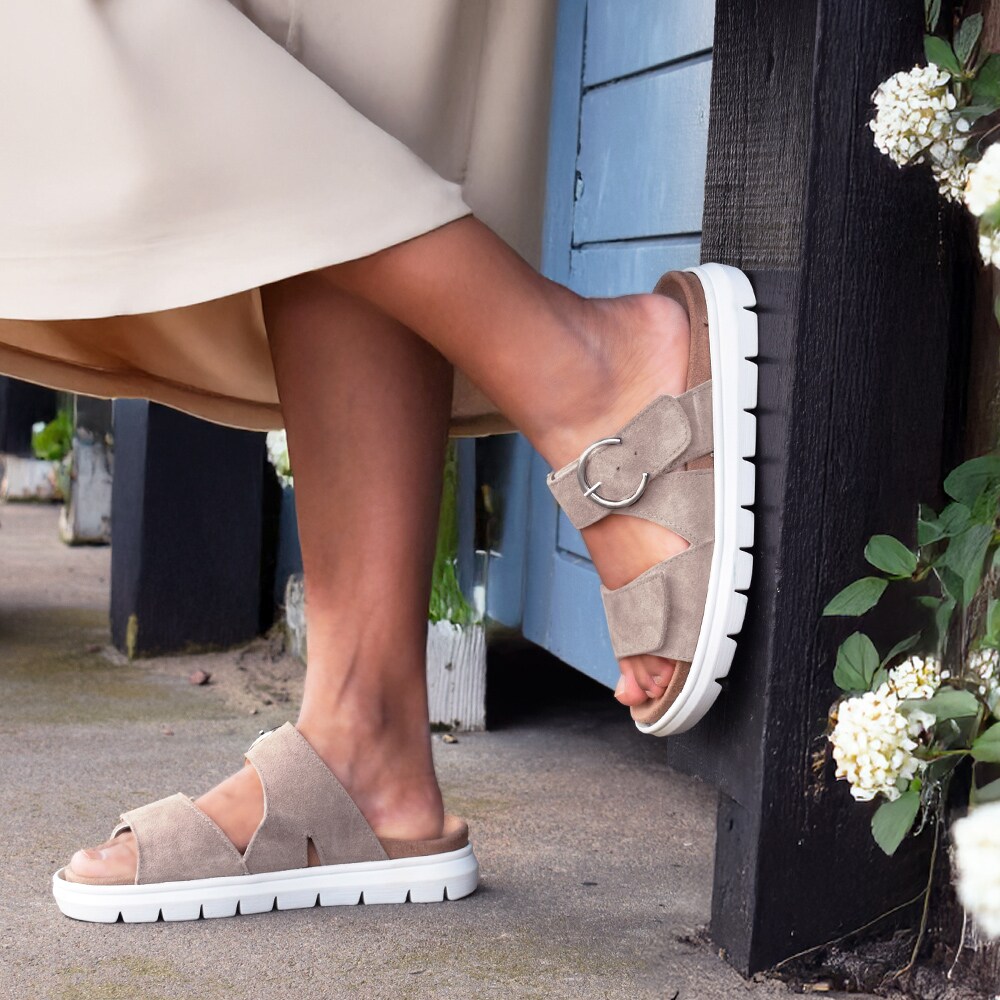 mjuka-damsandaler-minfot-abby-taupe.jpg