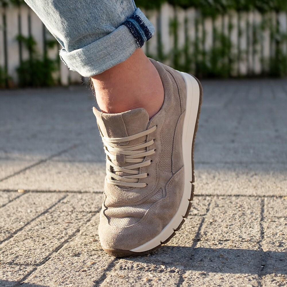 mjuka-herrskor-beige-mocka-minfot-street.jpg