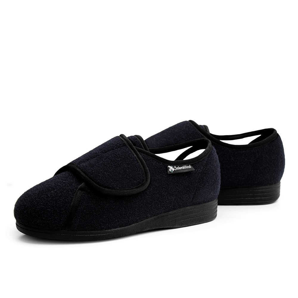 mjuka-specialskor-navy-med-yttersula.jpg
