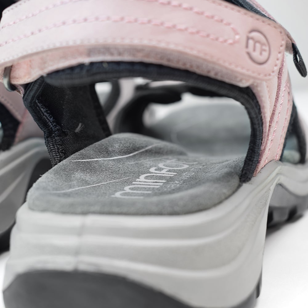 rosa-sandaler-med-hålfotsstöd-minfot-sandhamn-pink.jpg