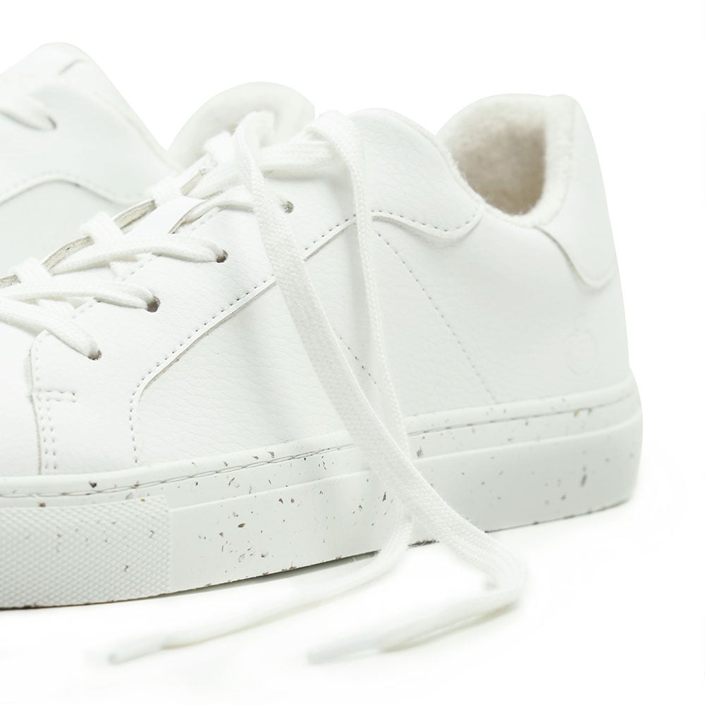 sneakers-snörning-Minfot-Båstad-Vegan-White.jpg