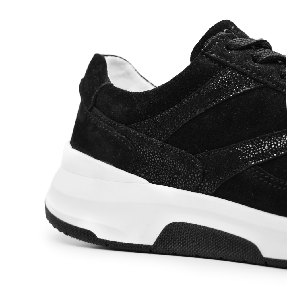 svarta-snygga-sneakers-Minfot-Sneaker-Softrole-Pop.jpg