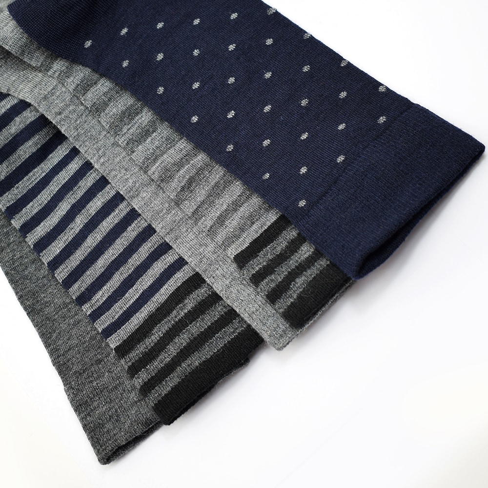 tunna-ullstrumpor-minfot-merino-navy-mix.jpg